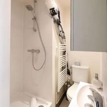 And Parisian Style - 3 Bedrooms Apartment